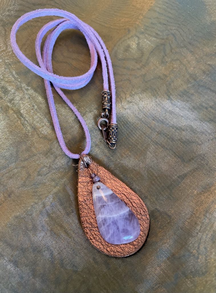 PLS 26 amethyst on copper leather 60 cm lavender leather cord $32