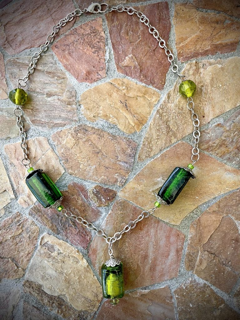 PM 80 2 cm long rectangular prism glass pendant, 42 cm chain with beads $32